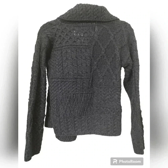 ARAN WOLLEN MILLSCardigan With Collar. 100% Marino wool - Picture 3 of 4